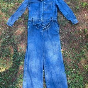 GAP Classic Denim overalls size 8